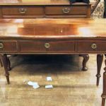 202 4117 WRITING DESK